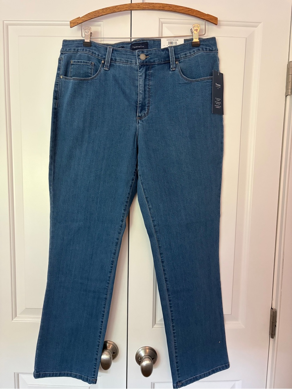Charter Club Straight Leg Jeans in Medium Blue Denim NWT size 14s